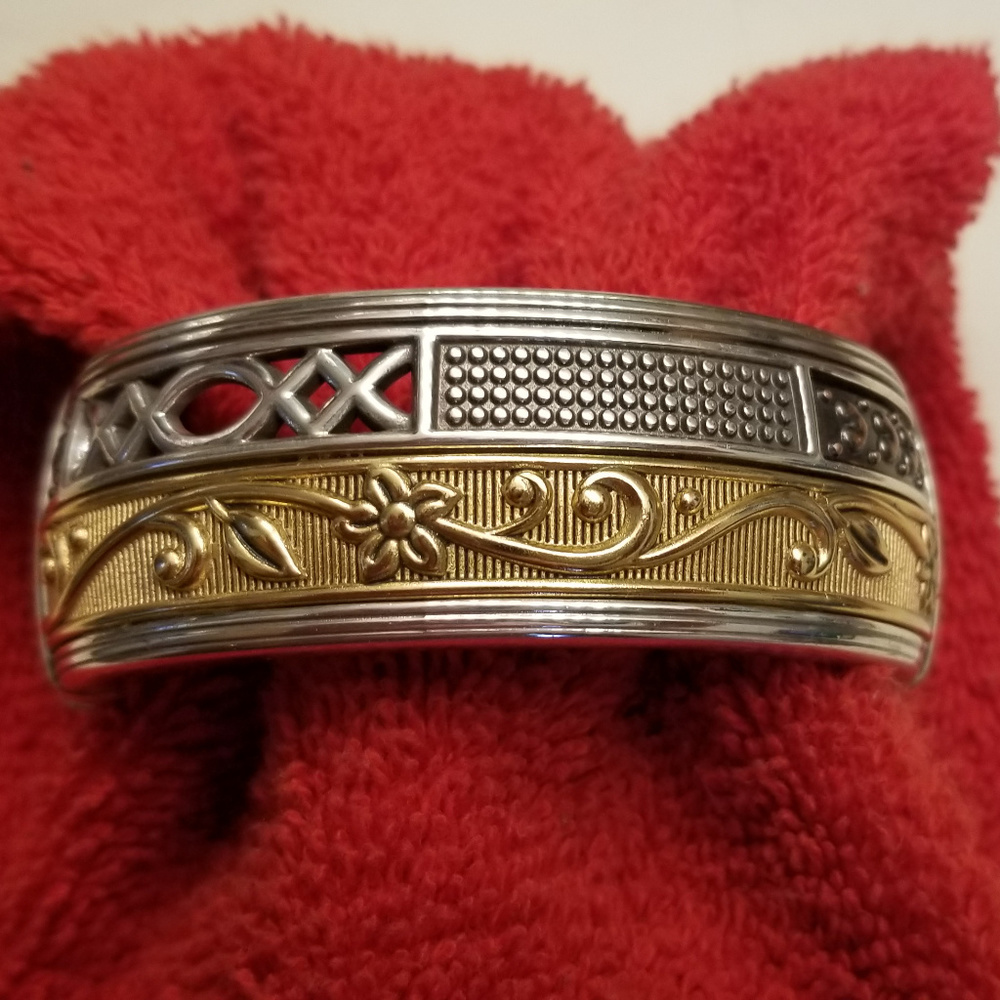 BRIGHTON SILVER GOLD TONE HINGED BANGLE BRACELET